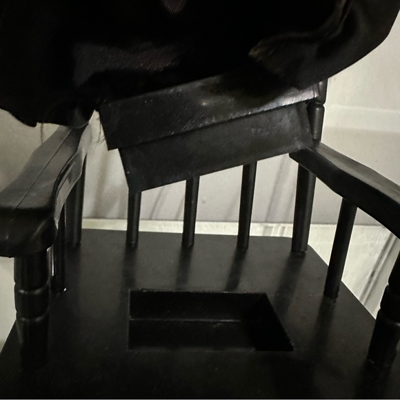 TESTED~ANIMATRONICS~Witch Rocking In Chair~12" TALL~Battery Operated~WORKS - Picture 5 of 6